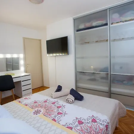Apartament Mia Leona *